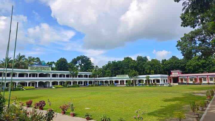 ক্যাম্পাস ভ্রমণ