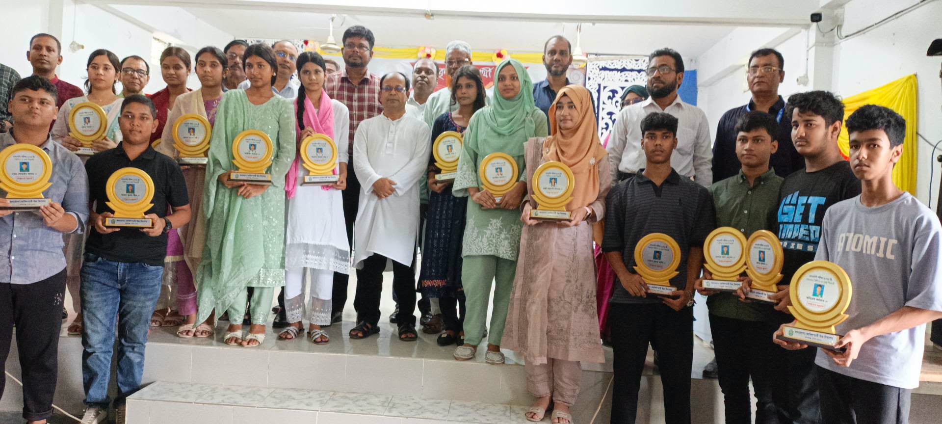 ২০২৬ সালের এসএসসি পরীক্ষায় জিপিএ-৫ প্রাপ্ত শিক্ষার্থী